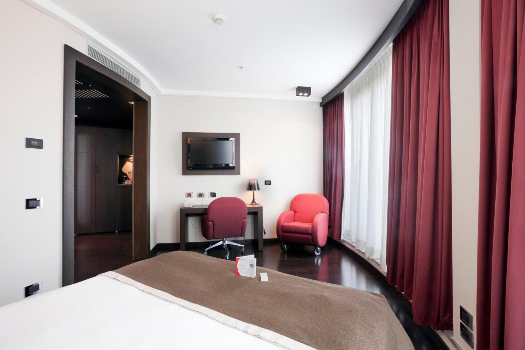 Crowne Plaza Milan City By Ihg — Фото 1